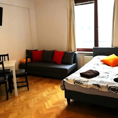 Center Warsaw - Apartmenty Jana Pawla II Exterior photo