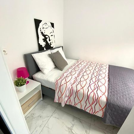 Center Warsaw - Apartmenty Jana Pawla II Exterior photo