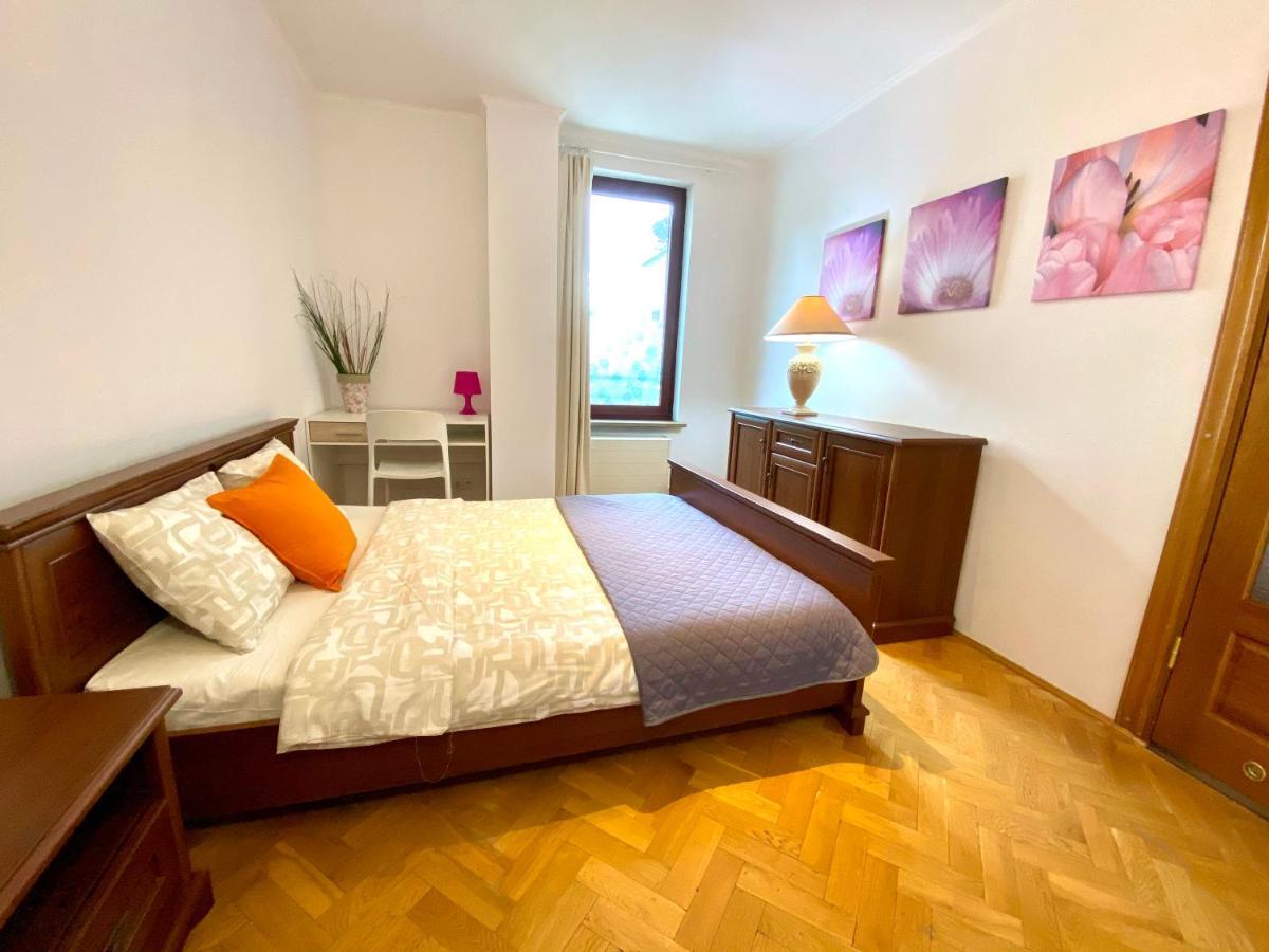Center Warsaw - Apartmenty Jana Pawla II Exterior photo