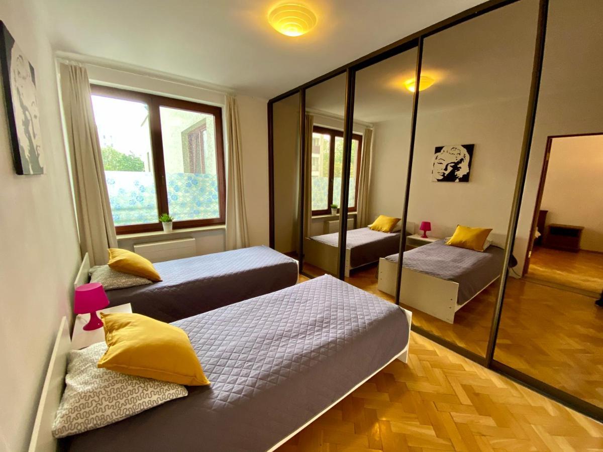 Center Warsaw - Apartmenty Jana Pawla II Exterior photo