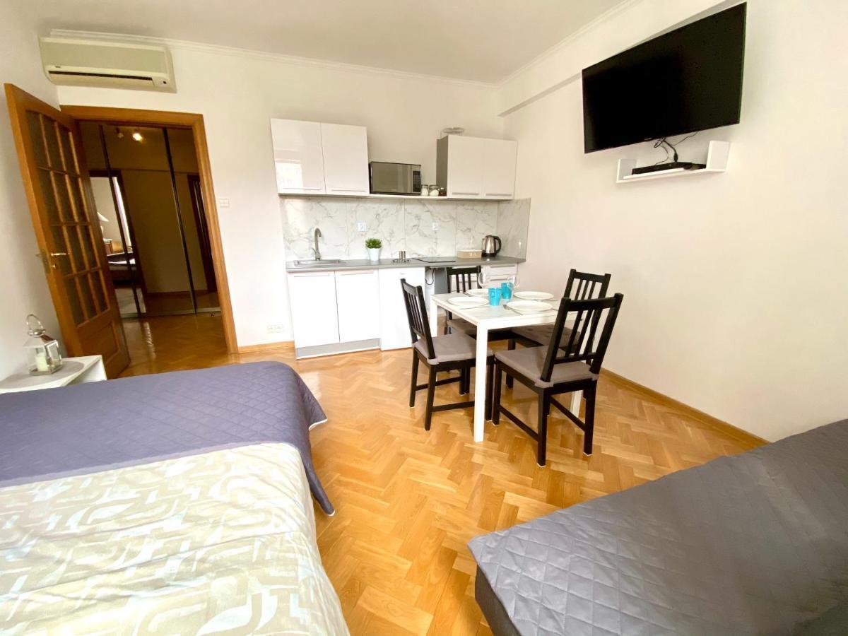 Center Warsaw - Apartmenty Jana Pawla II Exterior photo